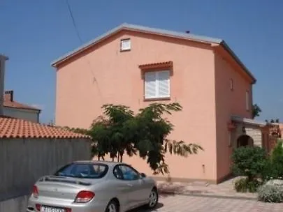 In With Terrace, Air Conditioning, Wifi