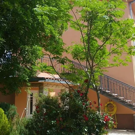 In With Terrace, Air Conditioning, Wifi