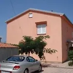 In With Terrace, Air Conditioning, Wifi