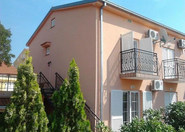 In With Terrace, Air Conditioning, Wifi Lejlighed *